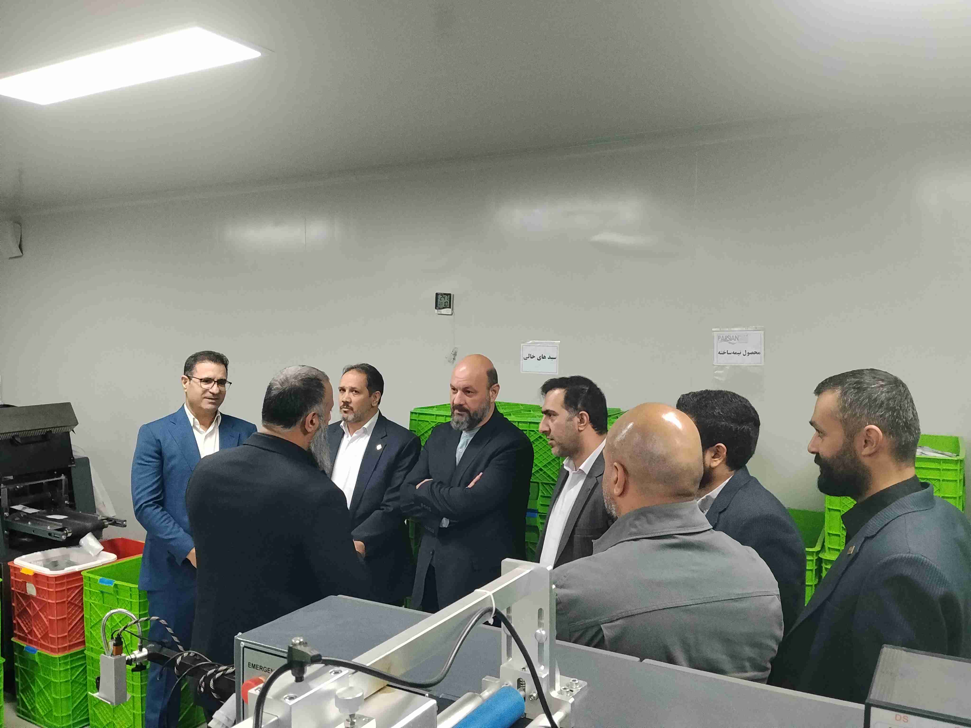 بازدید مدیرعامل شهرک دارویی برکت از شرکت پارسیان گیتی ایرانیان؛ تاکید بر نقش کلیدی تولیدکنندگان تجهیزات پزشکی و آزمایشگاهی در زنجیره سلامت کشور