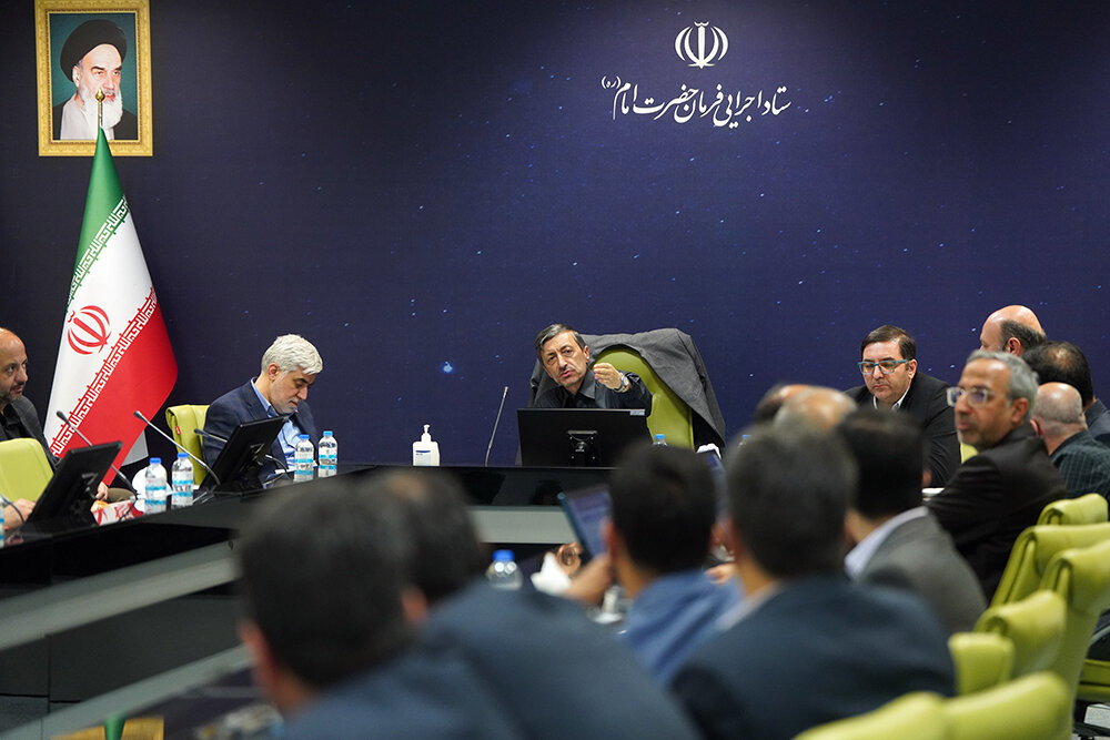 بازدید رئیس ستاد اجرایی فرمان امام از شهرک صنعتی دارویی برکت