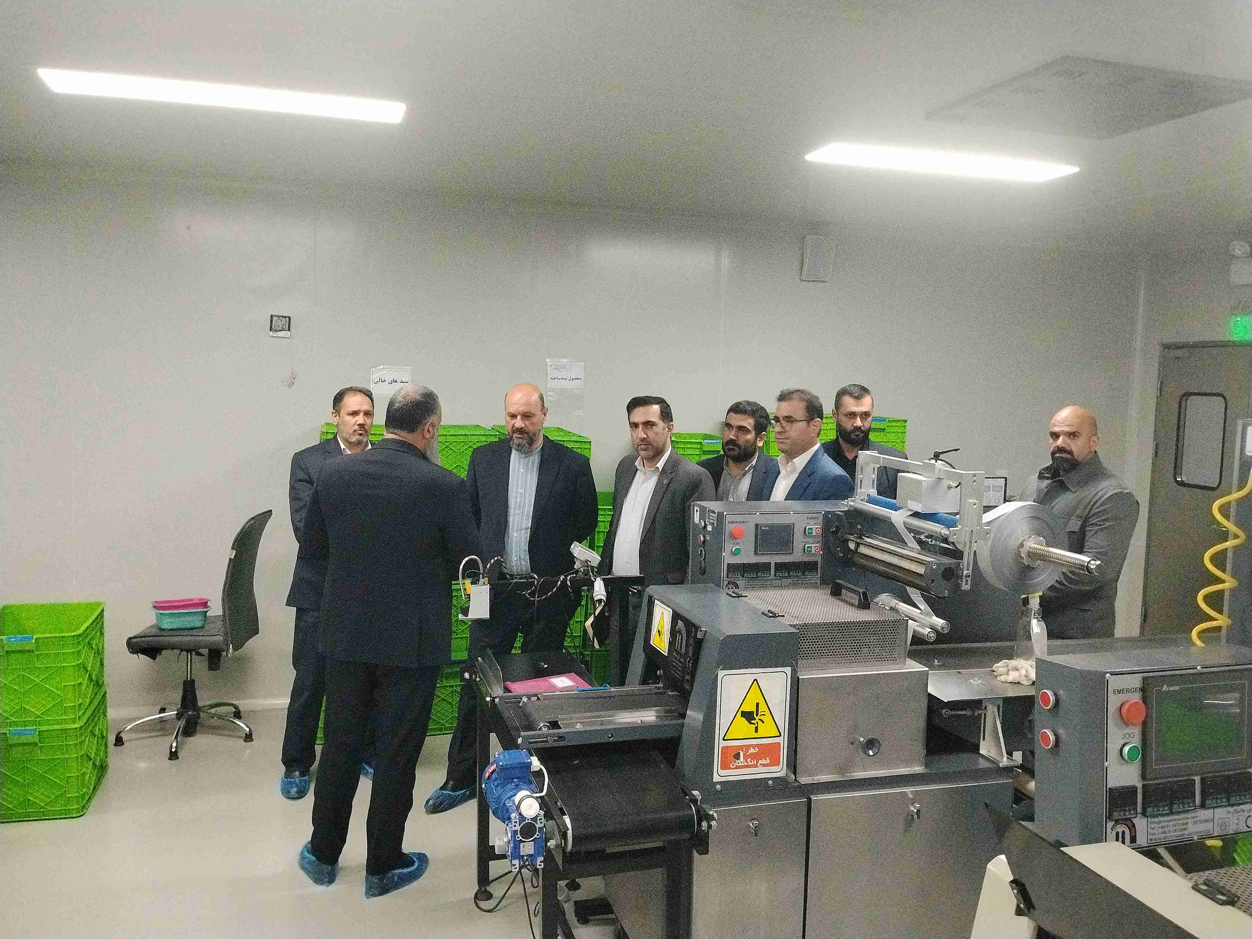 بازدید مدیرعامل شهرک دارویی برکت از شرکت پارسیان گیتی ایرانیان؛ تاکید بر نقش کلیدی تولیدکنندگان تجهیزات پزشکی و آزمایشگاهی در زنجیره سلامت کشور