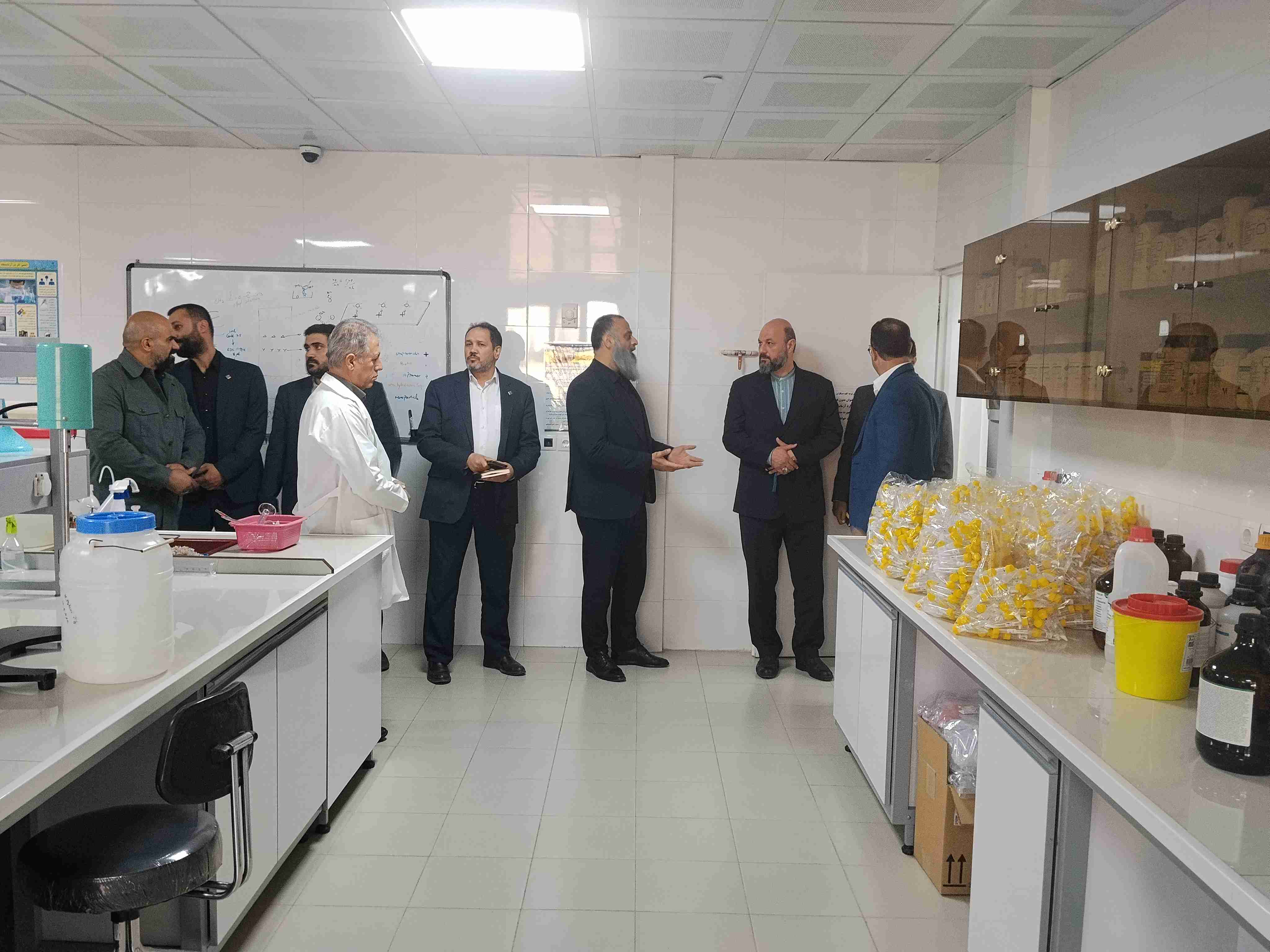 بازدید مدیرعامل شهرک دارویی برکت از شرکت پارسیان گیتی ایرانیان؛ تاکید بر نقش کلیدی تولیدکنندگان تجهیزات پزشکی و آزمایشگاهی در زنجیره سلامت کشور