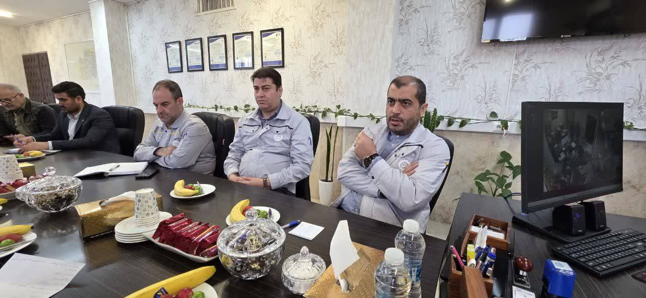 بازدید هیات شهرک دارویی برکت از شهرک صنعتی صفا دشت؛ برگزاری جلسه هم اندیشی تیم مدیریتی دو شهرک